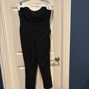 White House Black Market Elegant Black and Ecru Jumpsuit - New with tags - 14